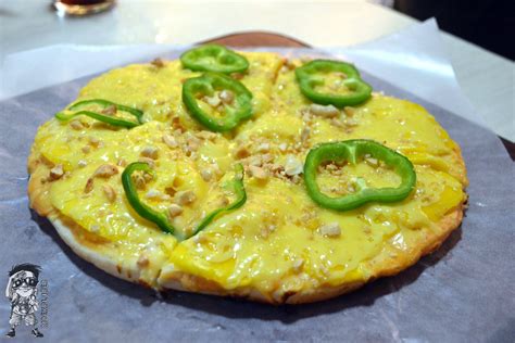 GUIMARAS | Mango Pizza of Guimaras - RJdEXPLORER