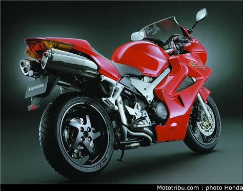 Mototribu Honda Vfr V Tec