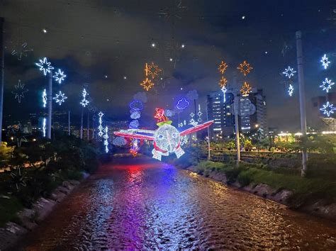 A Guide To The Christmas Lights In Medell N Real City Tours