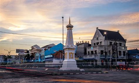 tugu jogja sejarah  spirit kota yogyakarta