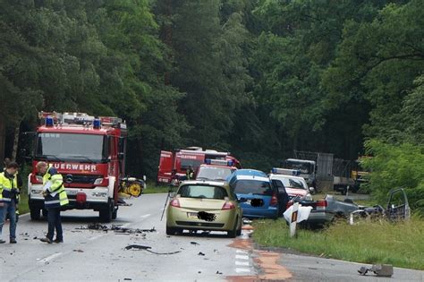 Reportnet De Rathenow Nennhausen Toter Sieben Verletzte Bei