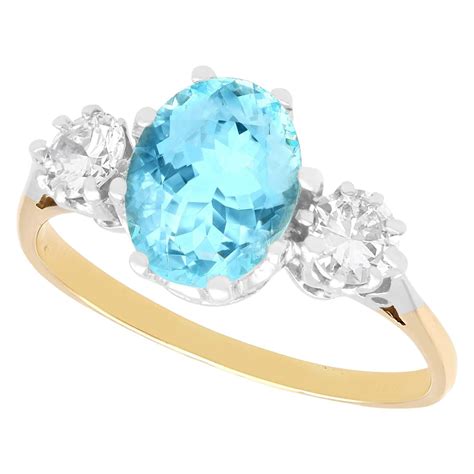 Vintage 1 92ct Aquamarine And 0 46ct Diamond 18ct Yellow Gold Trilogy