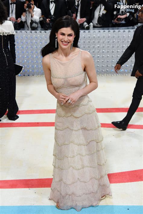 Alexandra Daddario Shows Off Her Flattened Tits At The 2023 Met Gala In