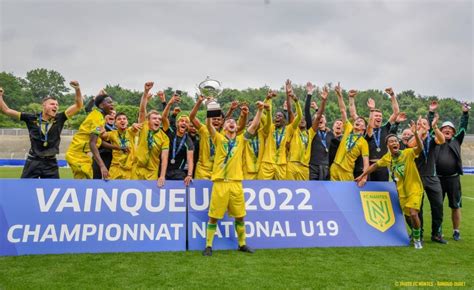 Fc Nantes Une Premi Re Historique Pour Les Canaris