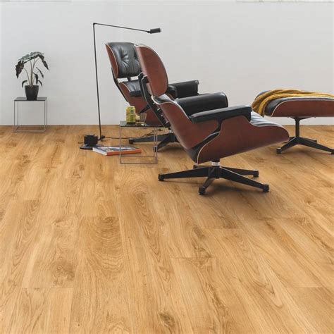 Quick Step Luxury Vinyl Tile Livyn Balance Glue Plus Classic Oak Natural Bagp40023 Luxury