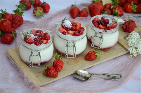 Mousse De Fromage Blanc Aux Fruits Rouges La P Tite Cuisine De Pauline