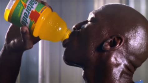 Disney Forced Michael Jordan's 'Be Like Mike' Gatorade Commercial To ...