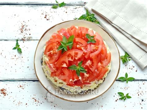 Слоеный салат без картошки - рецепты с фото