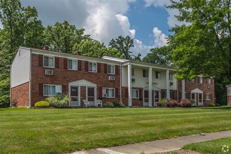 Central Park West Apartments - Youngstown, OH | Apartments.com