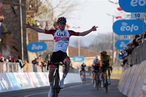 Tirreno Adriatico Tadej Pogacar Surclassa Gli Avversari A