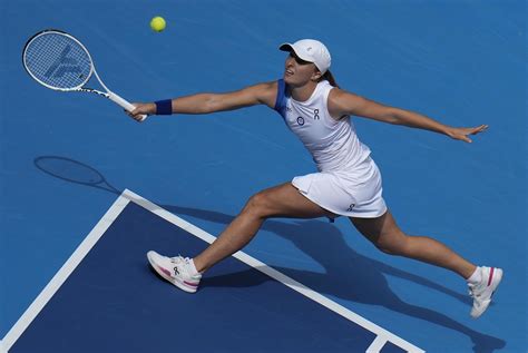 Iga Wi Tek Caroline Garcia Relacja Na Ywo Wynik Wta Pekin