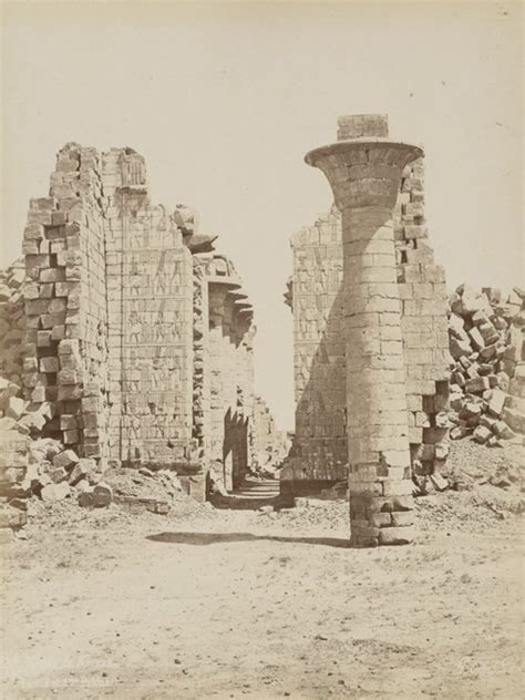 Temple de Karnak Drômos et 2 ème Pylône Photographe Jean Pascal