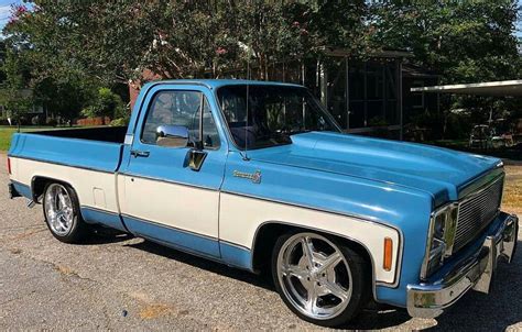 Pin By Ml On Squarebody Chevy Trucks Cool Trucks Classic Chevy Trucks