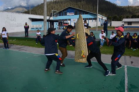 Carrera De Llantas Juego Tradicional Juegos Tradicionales Y De La