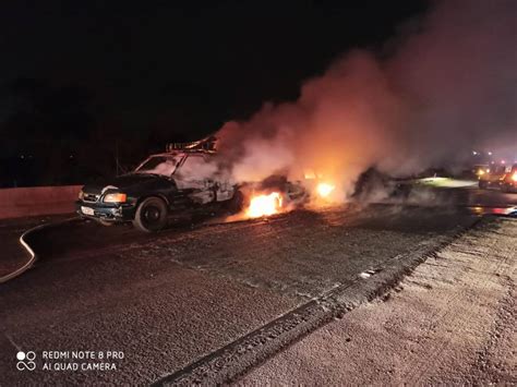 Dois Carros Pegam Fogo Após Batida Na Br 470 Em Ilhota Jornal De