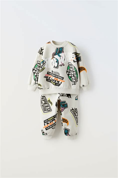 CONJUNTO HOT WHEELS MATTEL Behance