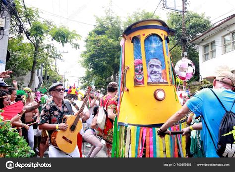 Rio Janeiro Brazil Bloco Carnavalesco Ceu Terra Parades Narrow