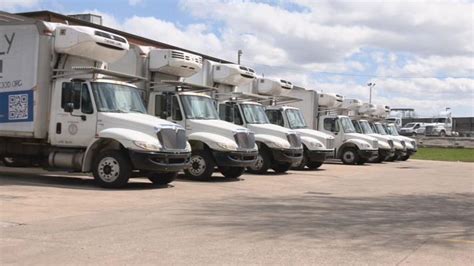 Louisville Area Sysco Drivers Reach 3rd Day Of Strike As Restaurants