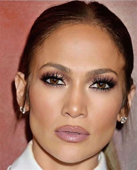 We Could Not Forget J Lo S Gorgeous Lashes Eyeshadow Look Makeup Look Trucco Jennifer