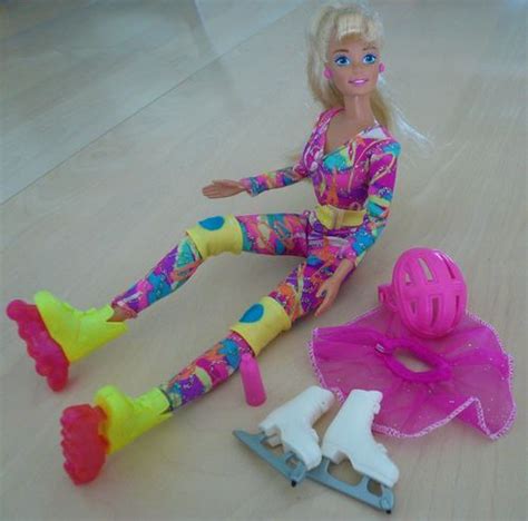 1994 Hot Skatin Barbie Doll Roller Blades Ice Skates Clothes