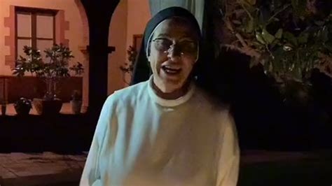 Sor Lucia Caram explica en un vídeo la seva relació amb la Cinta i