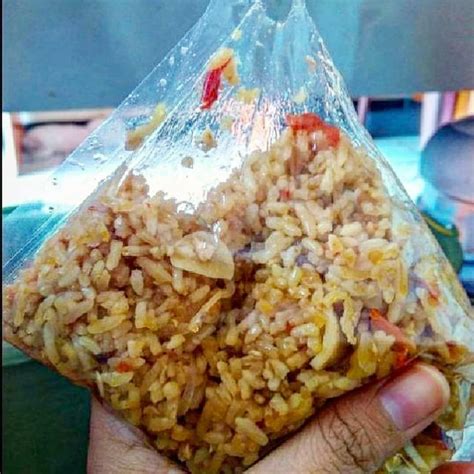 10 Potret Kreasi Makanan Absurd Ini Bikin Ngakak Banget