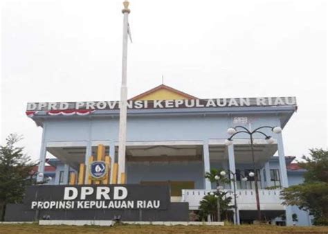 Hasil Rekapitulasi Kpu Berikut Daftar 45 Nama Anggota Dprd Kepri