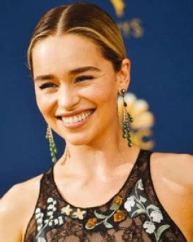 Emilia Clarke Age Photos Biography Height Birthday Movies Latest