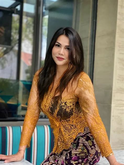 Diduga Balikan Ini 7 Potret DJ Katty Butterfly Dan Aiman Ricky Kondangan Bareng Hot Liputan6