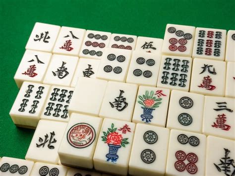 Premium Photo The Mahjong On Table Ancient Asian Board Game Close Up