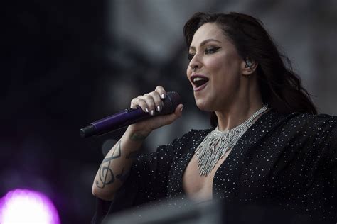 Lollapaloza Pitty Canta Hits De Admir Vel Chip Novo