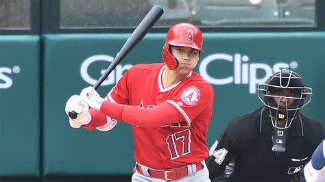 大谷翔平首場熱身賽超炸裂 單膝跪地開轟全場沸騰 體育 中時新聞網