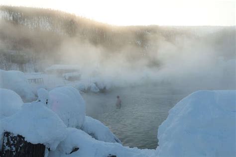 12 Best Hot Springs In Alaska For A Heartwarming Holiday