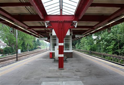 Upminster Bridge Underground Station Looking Westbound Bowroaduk