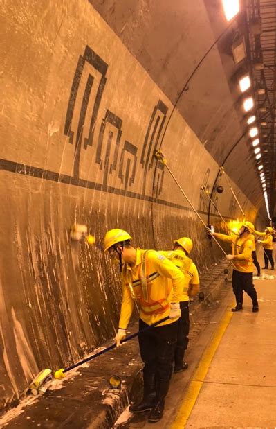 臺北市政府環境保護局 新聞稿 102起臺北市隧道及車行地下道實施牆面清洗 請用路人小心駕駛注意安全