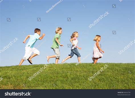 children running  field images stock  vectors
