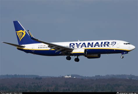 EI DPR Ryanair Boeing 737 8AS WL Photo by Björn Huke ID 863282