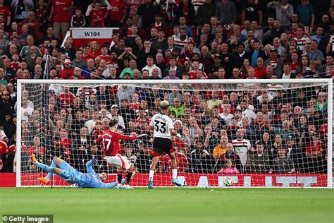 Man United 1 0 Fulham Joshua Zirkzee Strikes Late On Dream Debut To