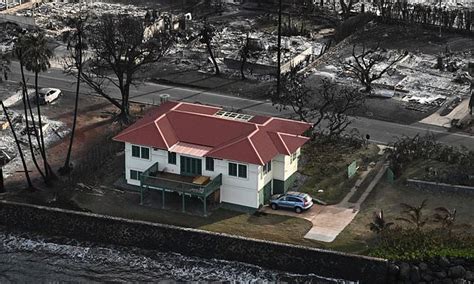 Owner of Lahaina 'miracle house' that was only one spared by ...