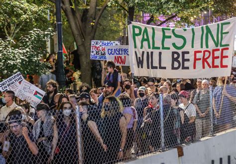 Thousands of pro-Palestinian protesters march in New York