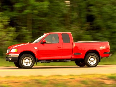 Ford F‑150 - характеристиик, комплектации, фото, видео, обзор