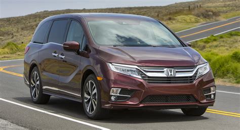 New Honda Odyssey Passes Iihs Tests With Top Marks Carscoops