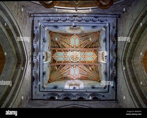 St Davids Cathedral Hi Res Stock Photography And Images Alamy