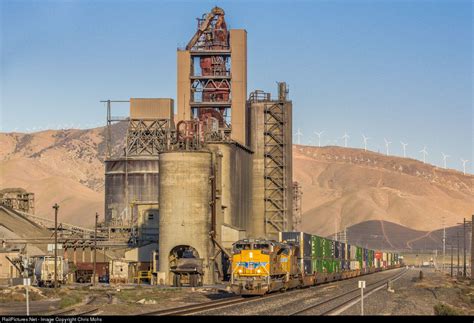 UP 8863 Union Pacific EMD SD70ACe At Tehachapi Pass California By