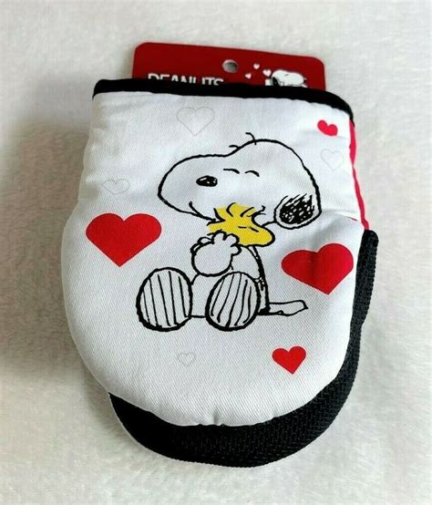 Peanuts Snoopy 2 Pack Kitchen Mini Oven Mittsglove Set Neoprene