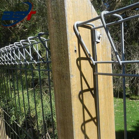 Garden Galvanized Roll Top Triangle Bending Brc Welded Fence China