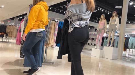 Candid Upskirt Voyeurtime Creepshots Leggings 2