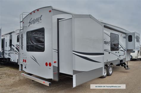 2013 Forest River Cedar Creek Silverback 35fl