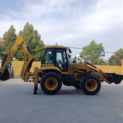 Four Wheel Steering Backhoe Loader Multi Function Large Volume