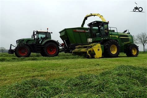 Foto John Deere 7450 Prodrive Van Loonbedrijf Kooijker Van Dieren